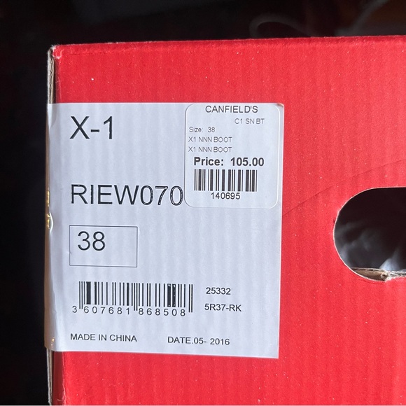 Rossignol X 1 FW Women's Cross Country Ski Boots, W38 red and black NWT - Picture 3 of 5